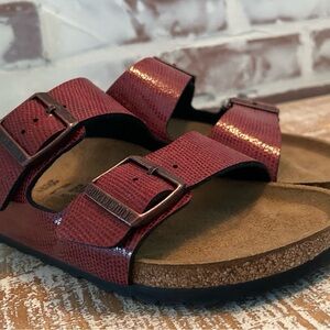 Women’s Birkenstocks. Perfect Condition and super cute!